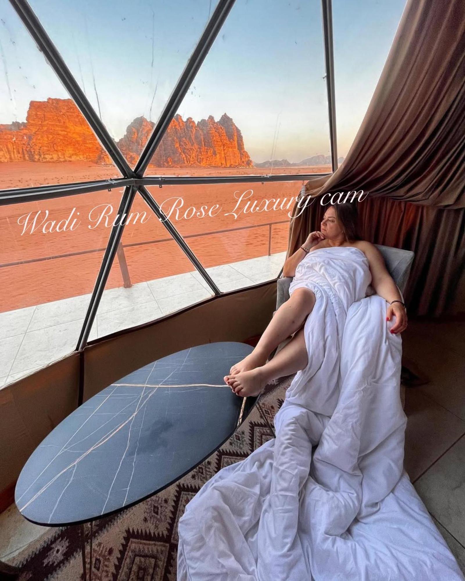 Wadi Rum Rose Luxury Camp Extérieur photo