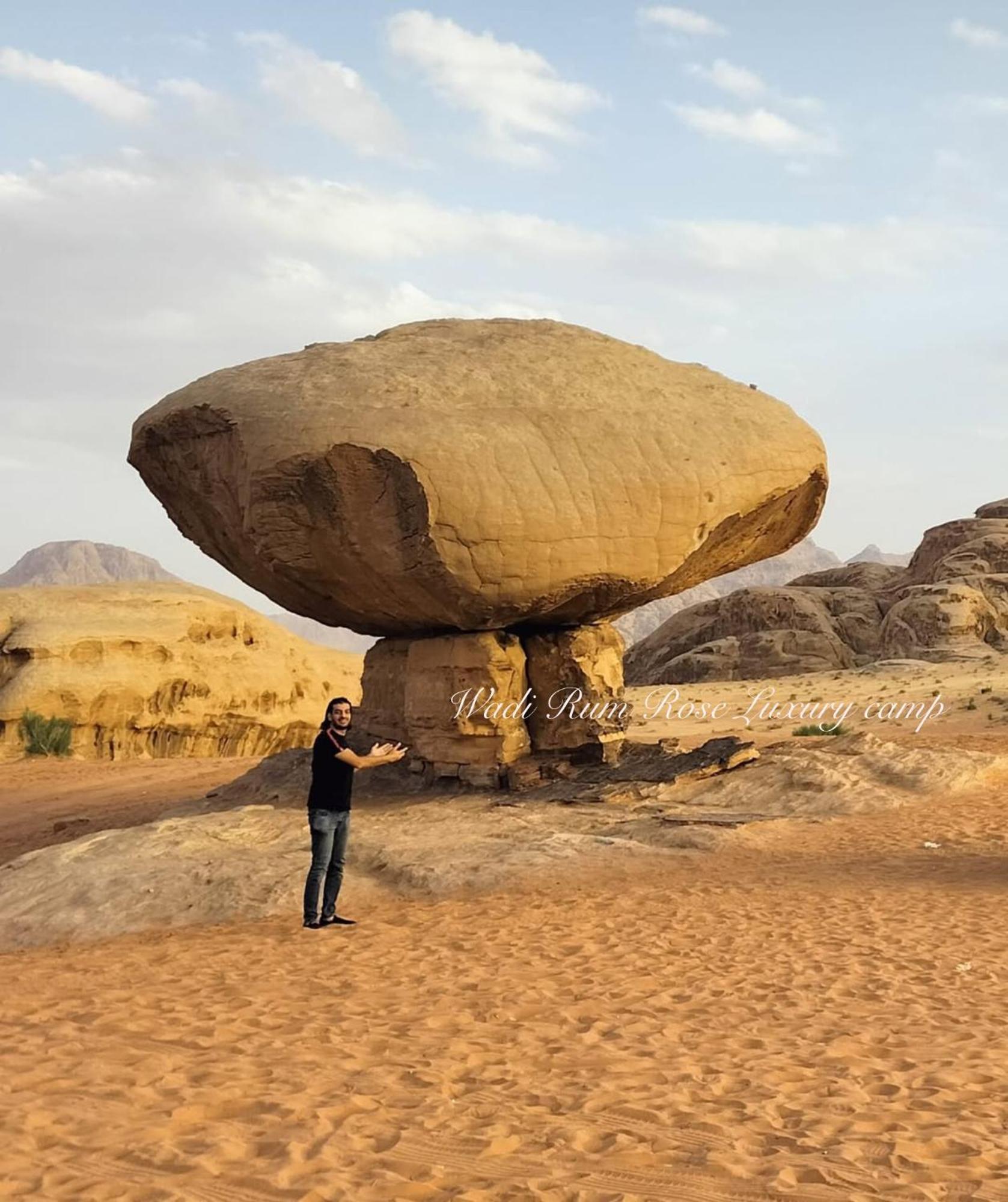 Wadi Rum Rose Luxury Camp Extérieur photo